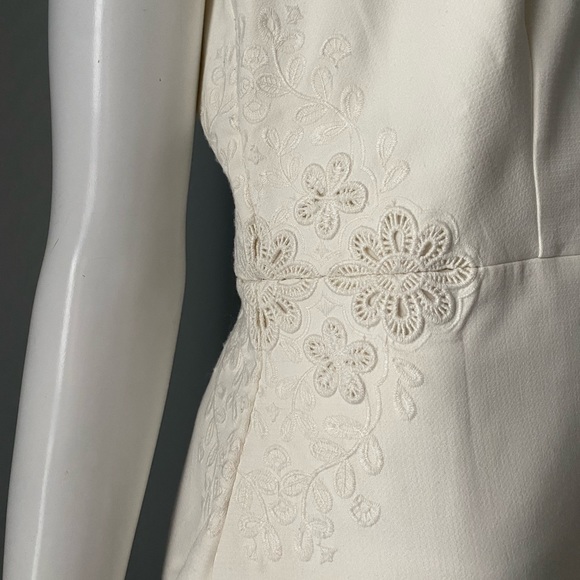 *NWT* Ann Taylor Laser Cut Floral Sheath Dress - Picture 2 of 7